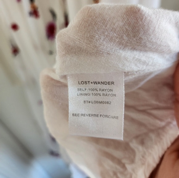 Lost + Wander Bloomingdales Womens Embroidered Floral Señorita Maxidress sz M - Picture 7 of 8